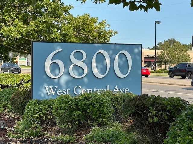 6800 W Central Ave, Toledo, OH à louer - Photo du bâtiment - Image 3 de 5