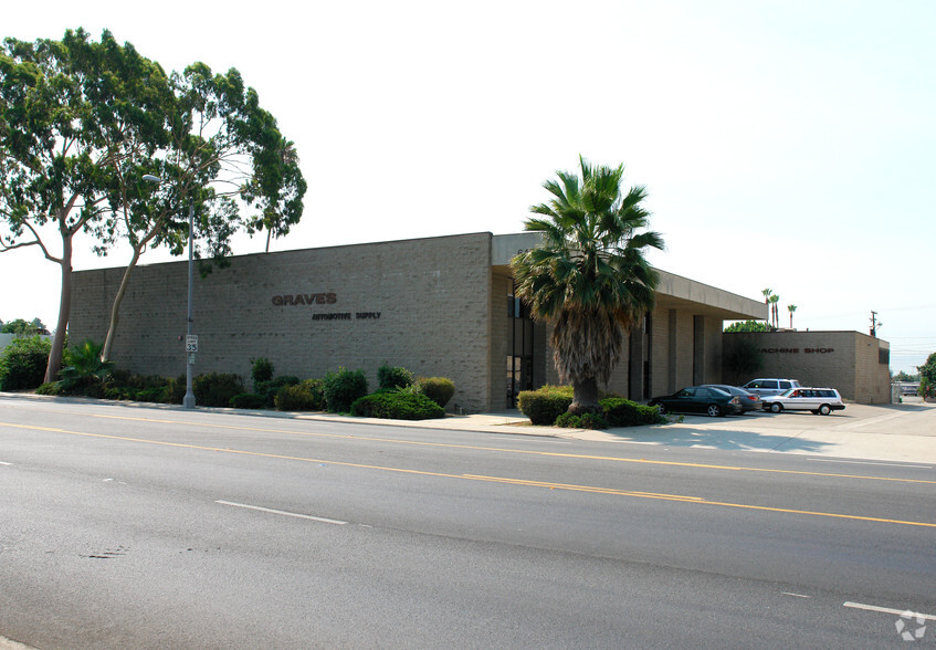 645 W Holt Blvd, Ontario, CA for lease - Primary Photo - Image 1 of 2