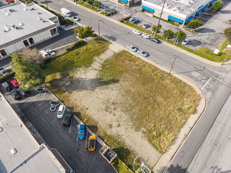 5455 Arrow Hwy, Montclair, CA à vendre - Photo principale - Image 1 de 18