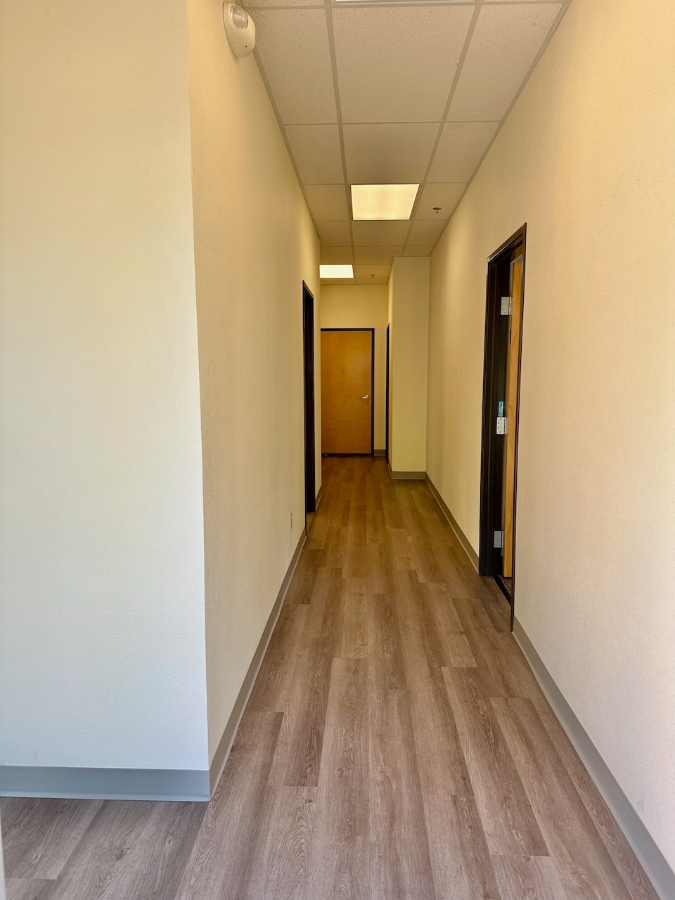 155 Spring Hill Dr, Grass Valley, CA for lease Interior Photo- Image 1 of 12