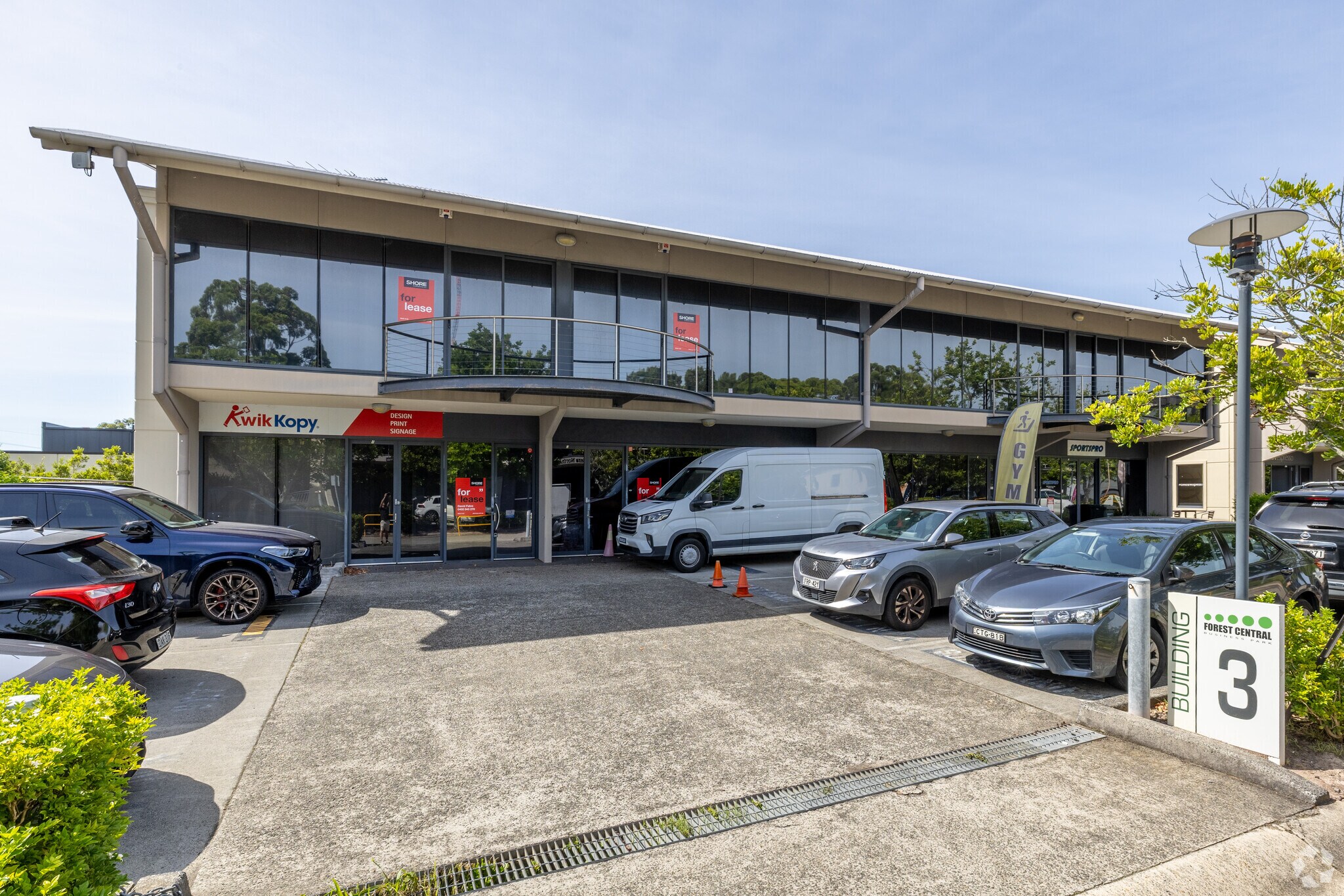 49 Frenchs Forest Rd E, Frenchs Forest for lease Primary Photo- Image 1 of 4