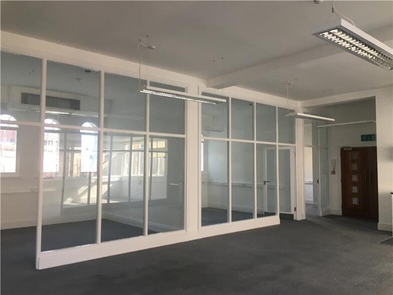 1 Hanover St, Liverpool for lease - Building Photo - Image 3 of 6