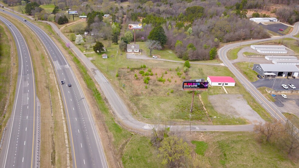 301 Crow Mountain Dr, Atkins, AR à vendre - Photo du bâtiment - Image 3 de 5