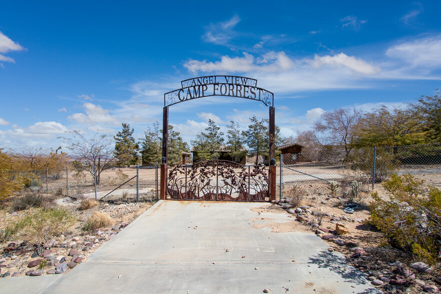 6889 Sunny Vista Rd, Joshua Tree, CA à vendre - Photo principale - Image 1 de 1