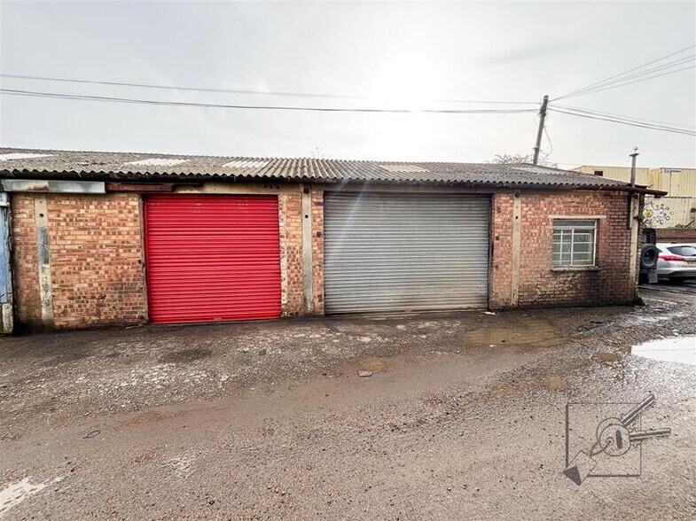 Wharf Rd, Gravesend à louer - Photo du bâtiment - Image 3 de 3