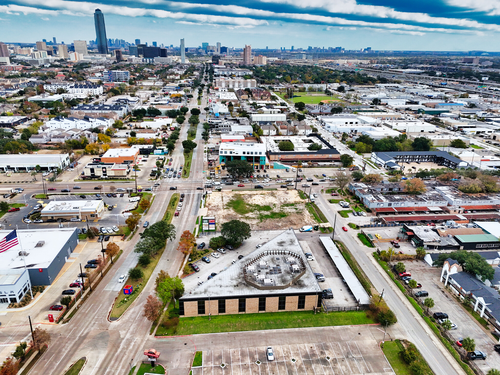 6009 Richmond Ave, Houston, TX for lease Aerial- Image 1 of 5