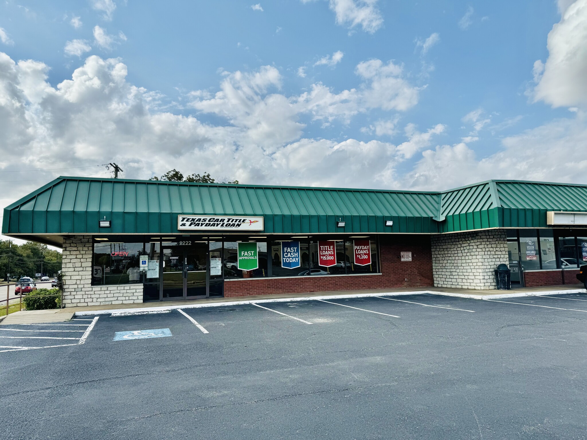 2218-2222 S Bowen Rd, Arlington, TX for lease Primary Photo- Image 1 of 9