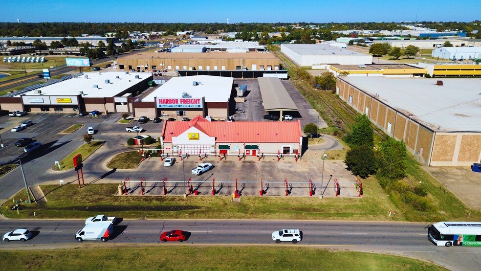 5807 W Reno Ave, Oklahoma City, OK à vendre - Photo du bâtiment - Image 3 de 4