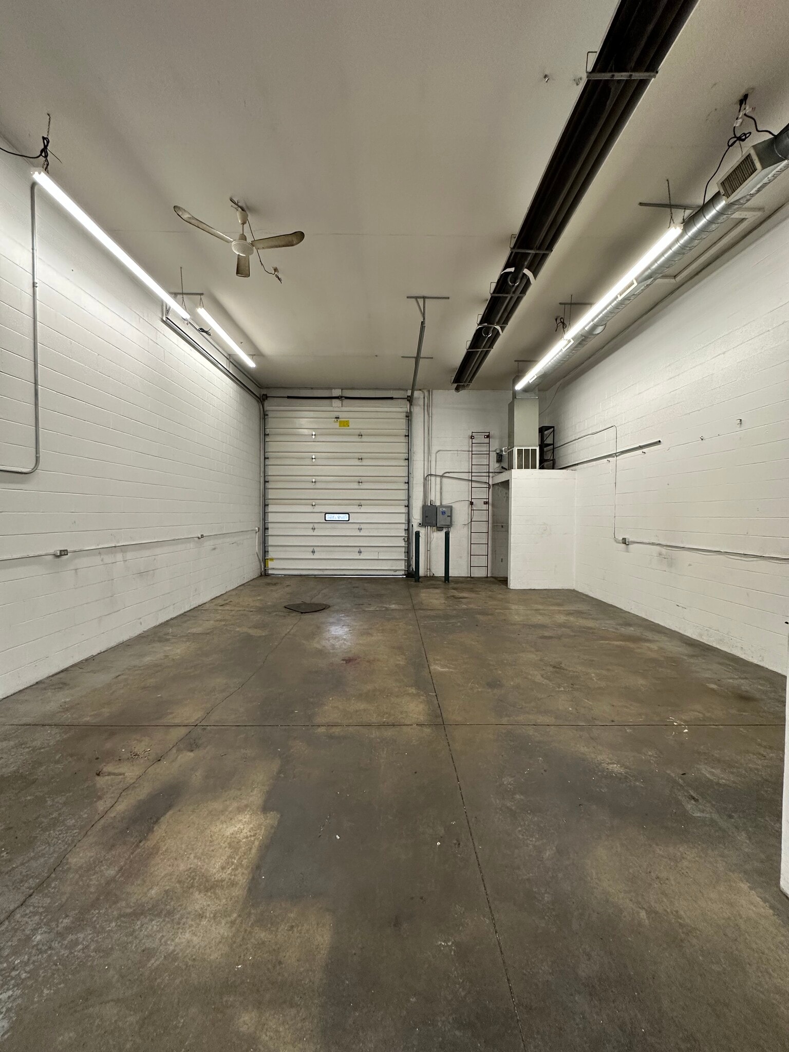 889 76th St SW, Byron Center, MI for lease Interior Photo- Image 1 of 7