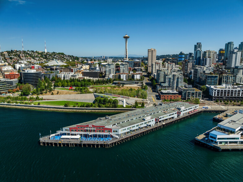 2801 Alaskan Way, Seattle, WA à vendre - Photo du bâtiment - Image 1 de 13