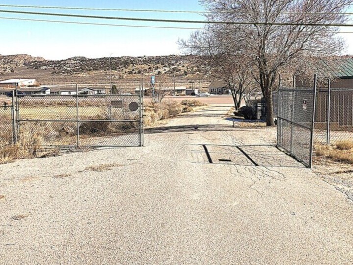 1121C, HWY 491, Gallup, NM à louer - Photo du bâtiment - Image 3 de 19