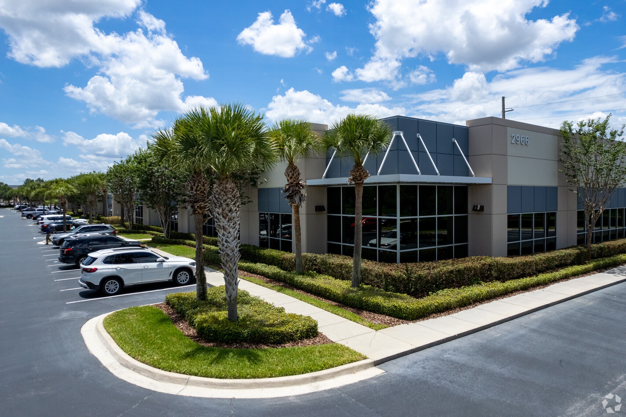 2405 Commerce Park Dr, Orlando, FL for lease Building Photo- Image 1 of 9