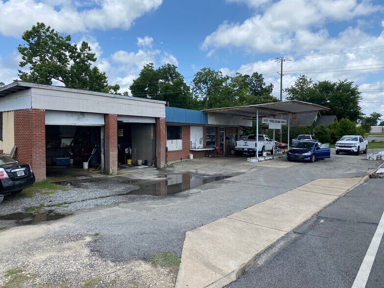 212 N Grant St, Fitzgerald, GA à vendre - Photo du bâtiment - Image 2 de 2