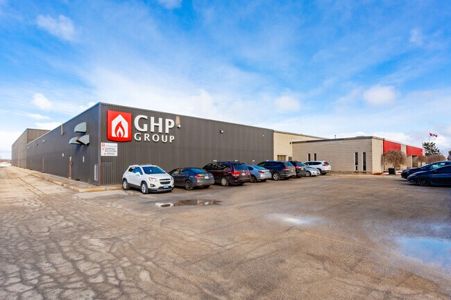 Plus de détails pour 271 Massey Rd, Guelph, ON - Industriel à louer