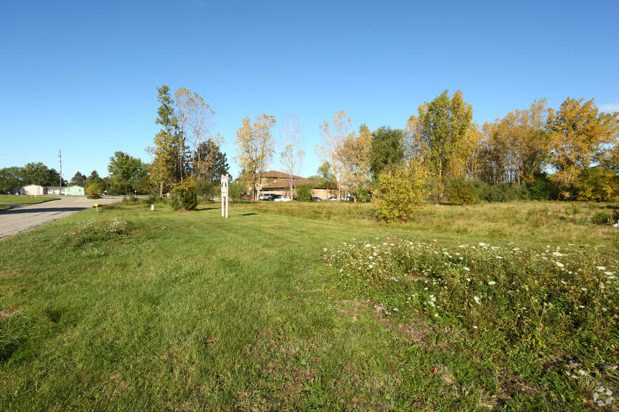 Walli Strasse Dr, Burton, MI à vendre - Photo principale - Image 1 de 1