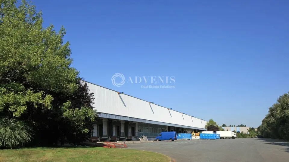 Industrial in Tremblay-en-France for lease - Building Photo - Image 3 of 6