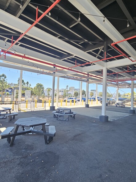 2606 Fairfield Ave S, Saint Petersburg, FL for lease - Building Photo - Image 3 of 50
