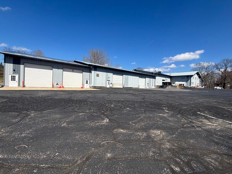 70 Depot St, Goffstown, NH à louer - Photo du bâtiment - Image 2 de 11