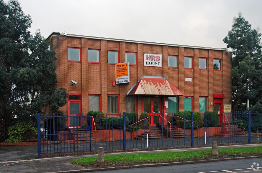 Garretts Green Ln, Birmingham à louer - Photo du bâtiment - Image 2 de 17