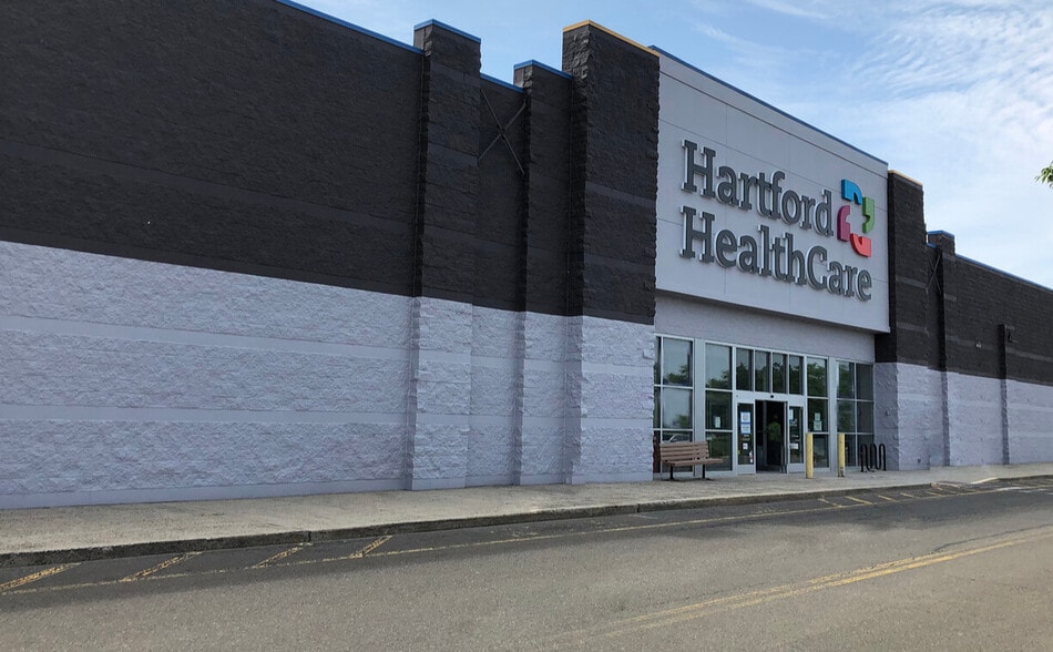 100-200 Universal Dr N, North Haven, CT for lease - Building Photo - Image 1 of 6