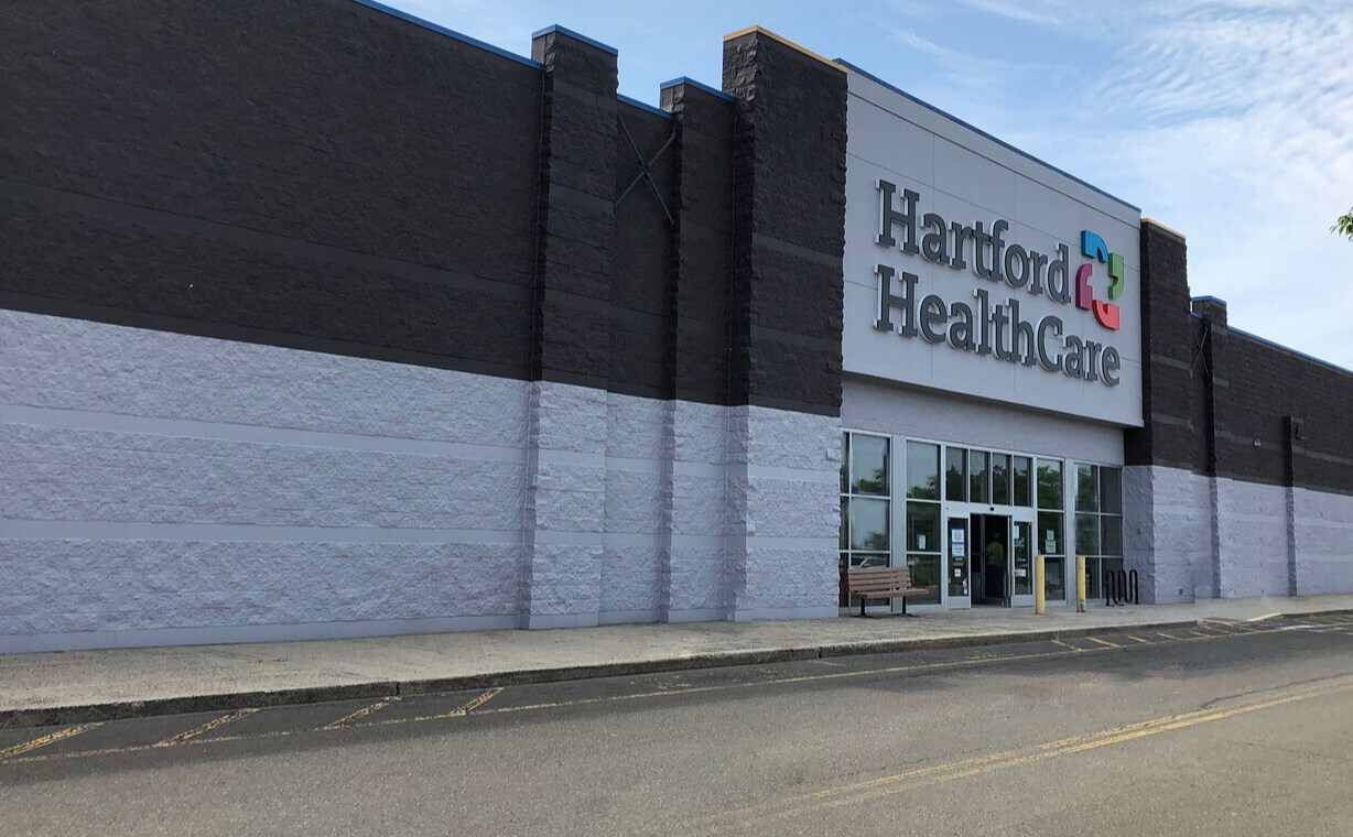 100-200 Universal Dr N, North Haven, CT à louer Photo du bâtiment- Image 1 de 7