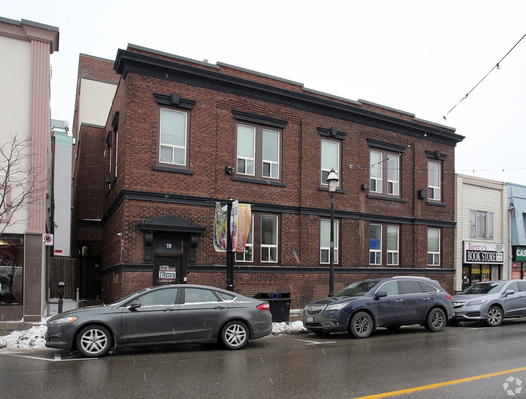 19 Dunlop St W, Barrie, ON à vendre Photo principale- Image 1 de 3