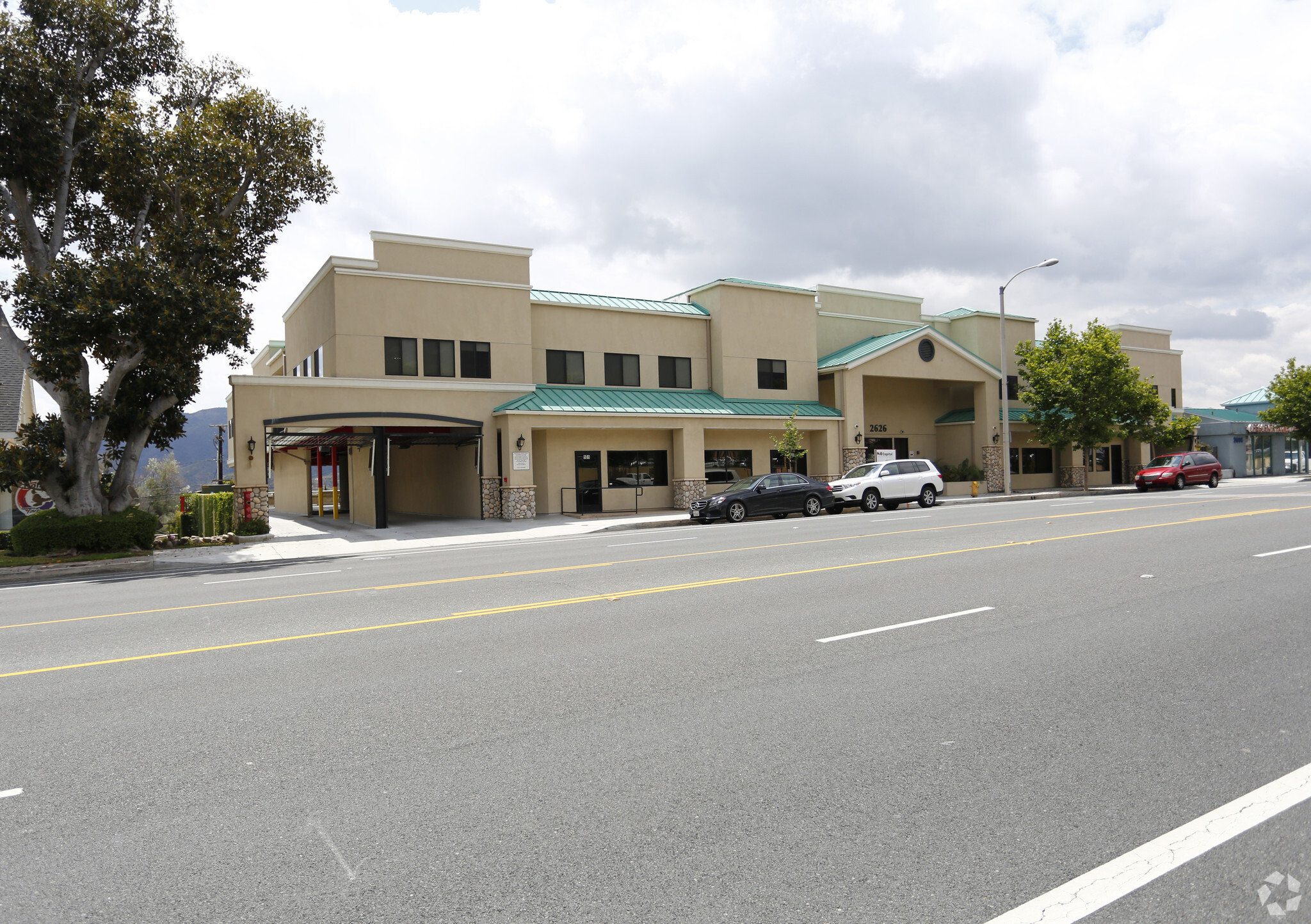 2626 Foothill Blvd, La Crescenta, CA for lease Building Photo- Image 1 of 12