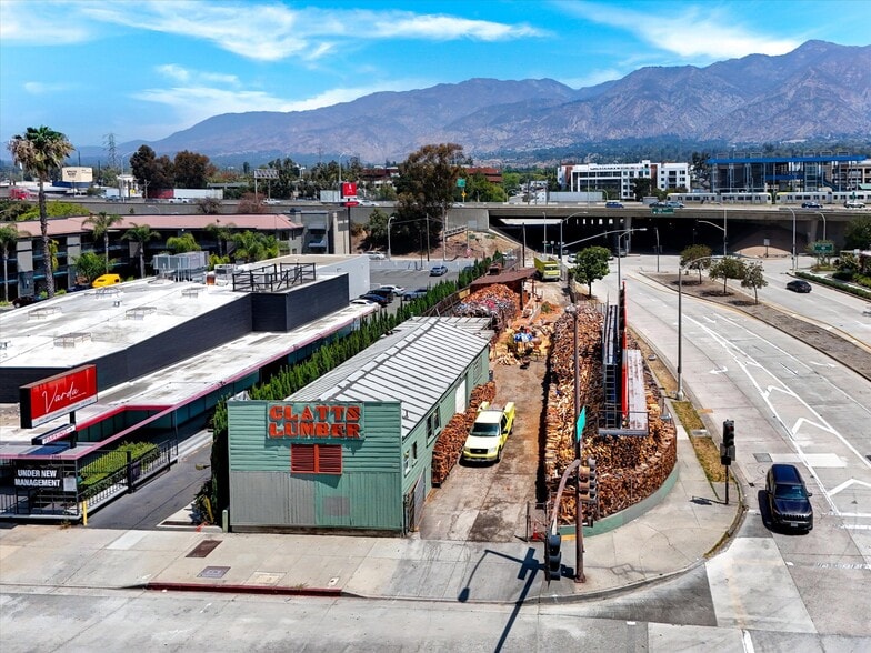 3355 E Colorado Blvd, Pasadena, CA for sale - Building Photo - Image 1 of 13