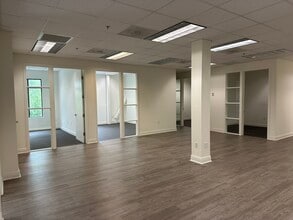 4008-4300 Legendary Dr, Destin, FL for lease Building Photo- Image 2 of 17