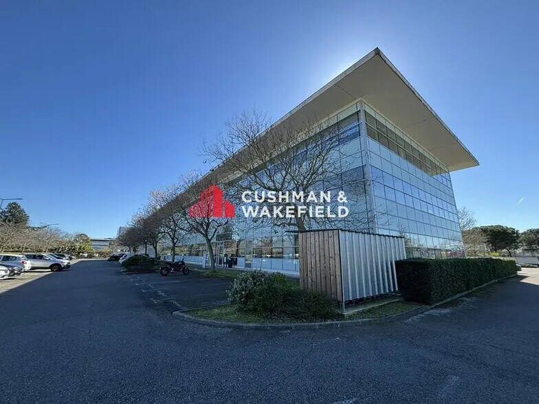 10 Rue Claude-Marie Perroud, Toulouse for lease - Building Photo - Image 3 of 6