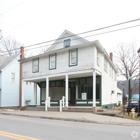 38 Main St, Napanoch, NY à vendre - Photo principale - Image 1 de 1