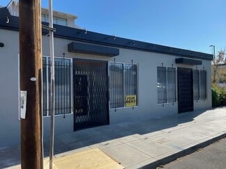 Plus de détails pour 3552-3556 NE Sandy Blvd, Portland, OR - Commerce de détail à louer