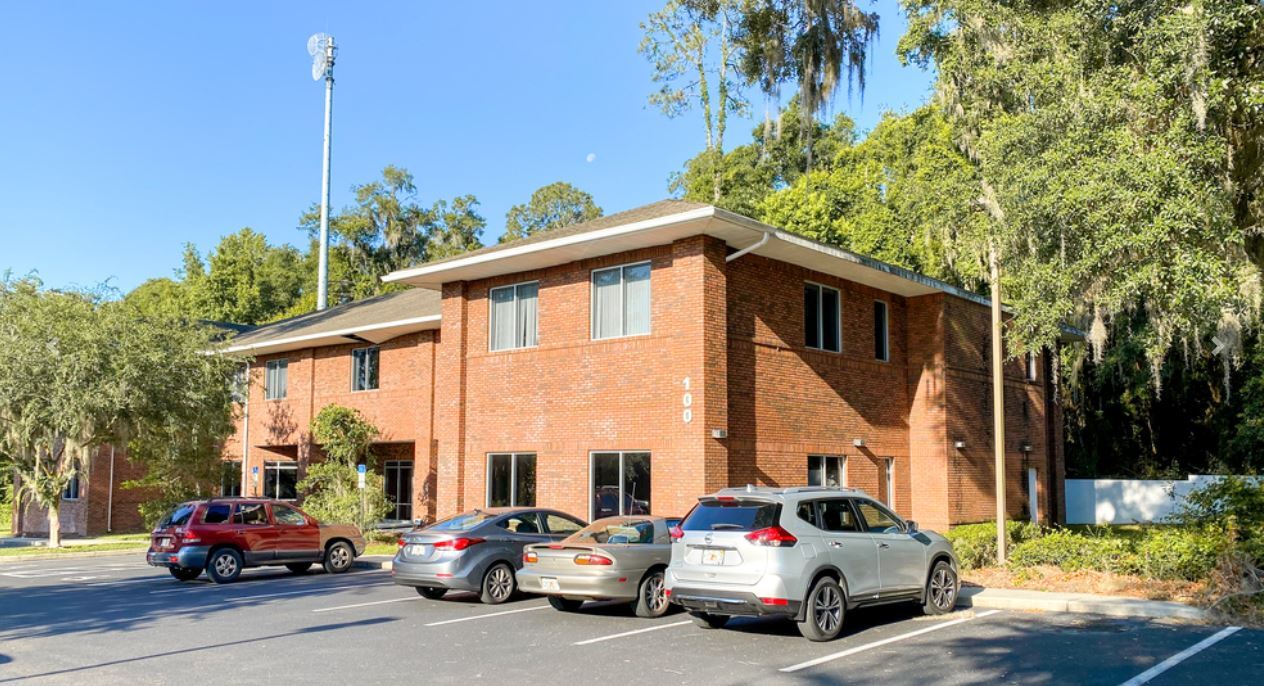 100 NW 76th Dr, Gainesville, FL à louer Photo du bâtiment- Image 1 de 6