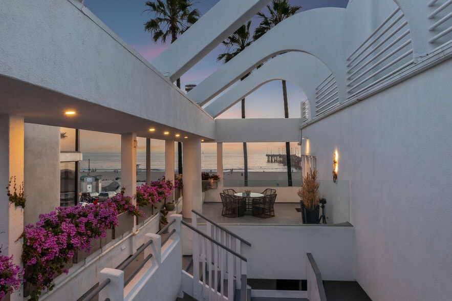 3111 Ocean Front Walk, Marina Del Rey, CA for sale - Interior Photo - Image 2 of 163