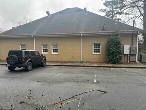 1228 1st St N, Alabaster, AL for lease Interior Photo- Image 1 of 33