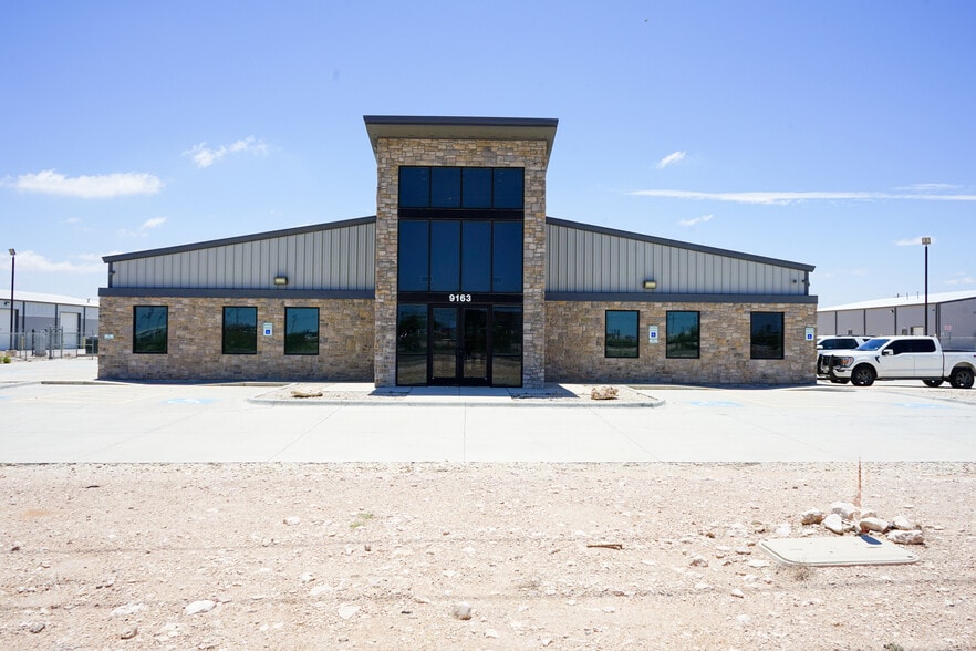 9163 W Murphy St, Odessa, TX for lease - Building Photo - Image 2 of 17