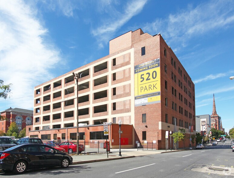 520 Park Ave, Baltimore, MD à louer - Photo du bâtiment - Image 2 de 75