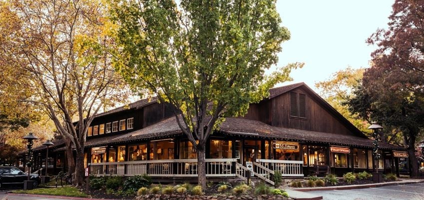 400 San Ramon Valley Blvd, Danville, CA à louer - Photo du bâtiment - Image 1 de 8