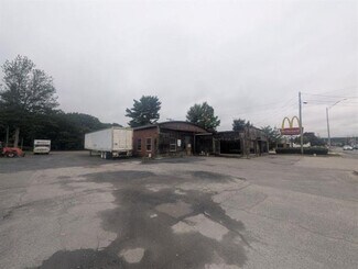 Plus de détails pour 235 Washington St, Claremont, NH - Commerce de détail à vendre