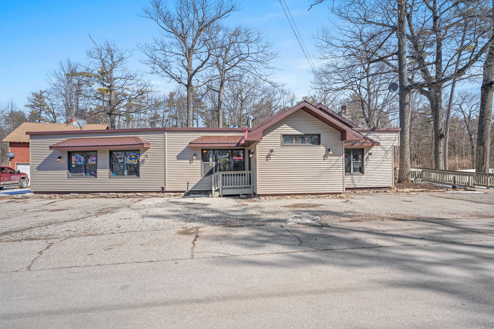 6962 County Road M, Sturgeon Bay, WI à vendre Photo du bâtiment- Image 1 de 1