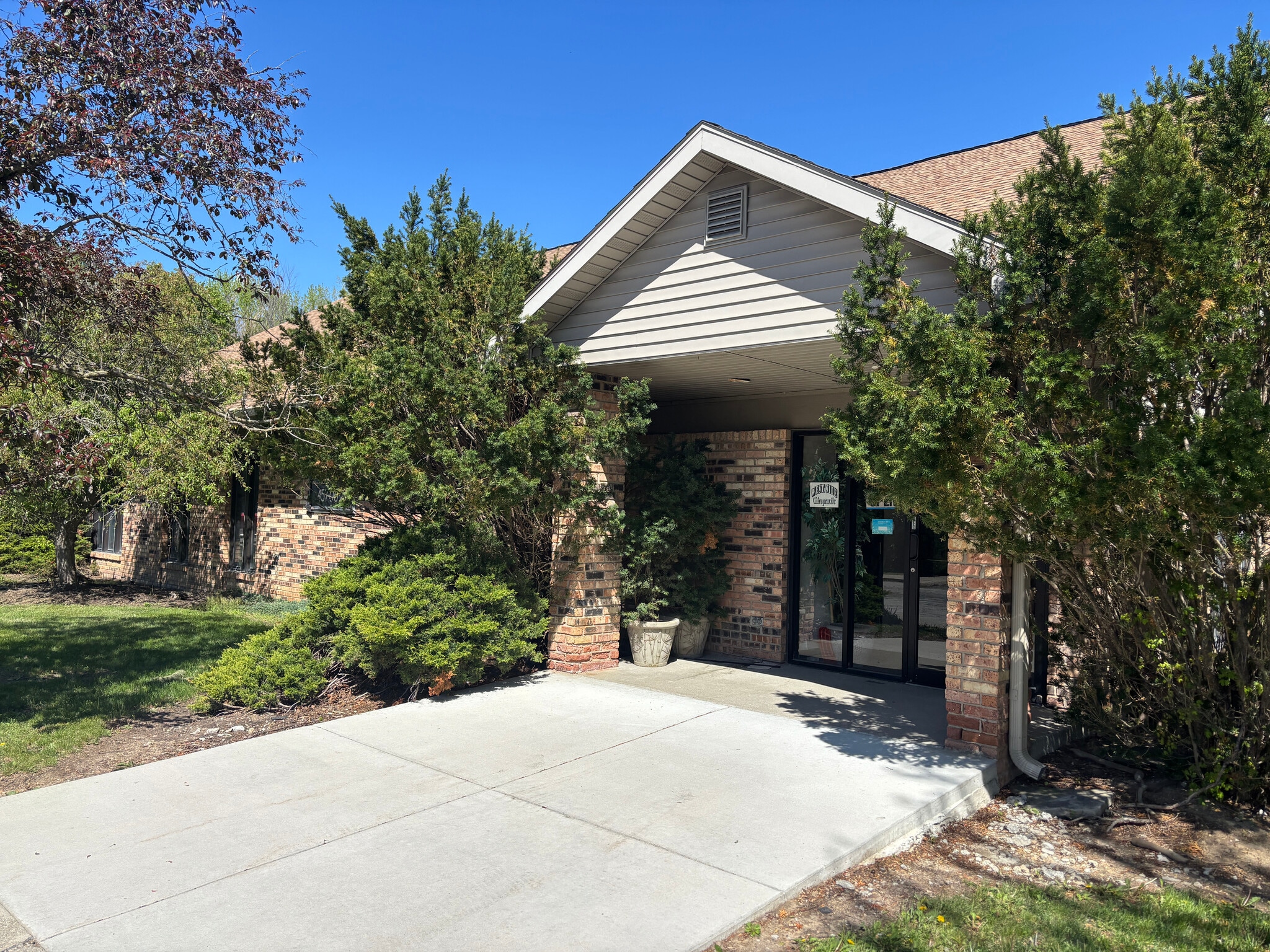808 S Berkley Rd, Kokomo, IN à vendre Photo du bâtiment- Image 1 de 5