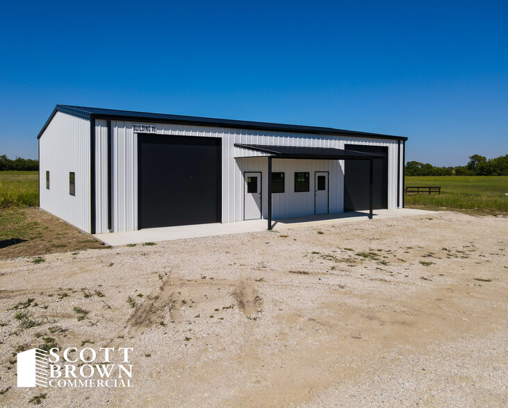 5434 Hopkins Rd, Krum, TX for lease - Building Photo - Image 1 of 11