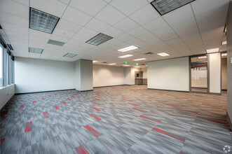 10 W Market St, Indianapolis, IN for lease Interior Photo- Image 2 of 7