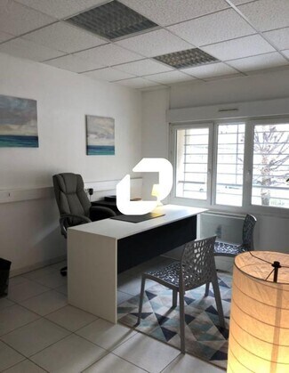 Plus de détails pour Bureau à louer