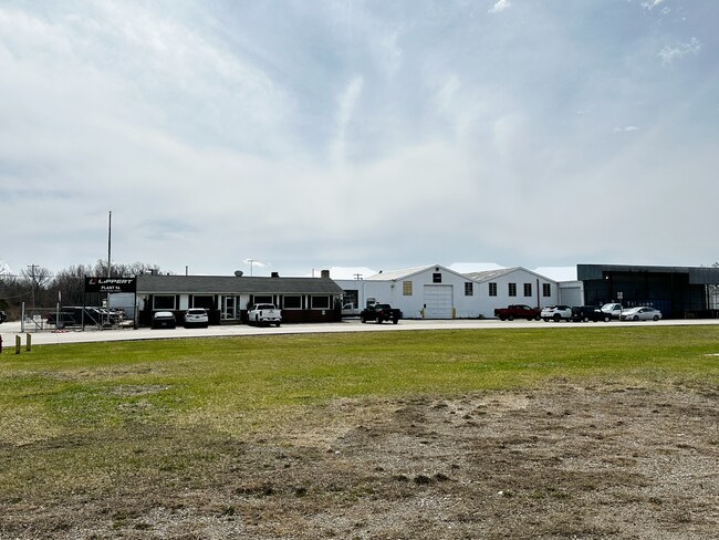 Plus de détails pour 1100 Pearl St, Chesaning, MI - Industriel à louer