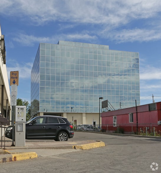 1000 Finch Ave W, Toronto, ON for lease - Building Photo - Image 3 of 10