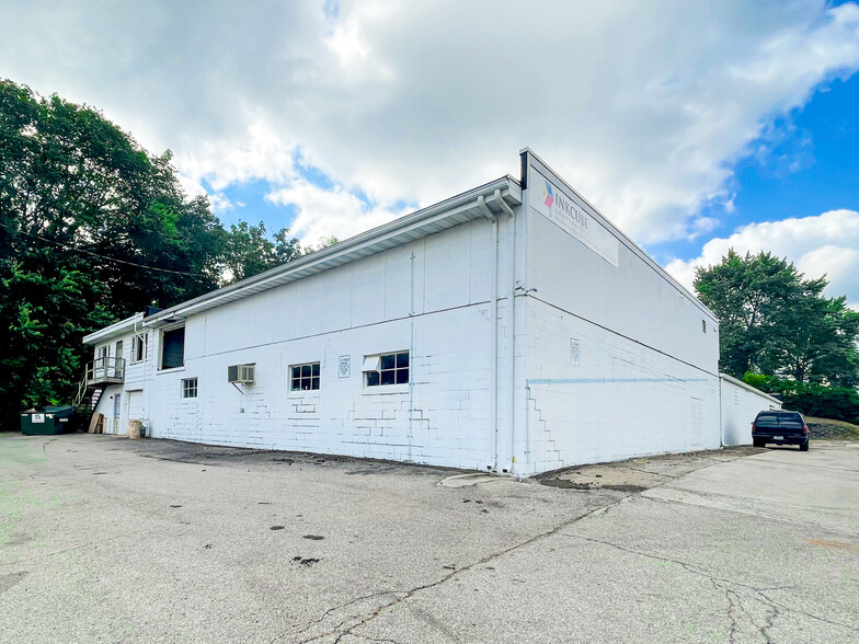 2303 SE 14th St, Des Moines, IA for lease - Building Photo - Image 2 of 29