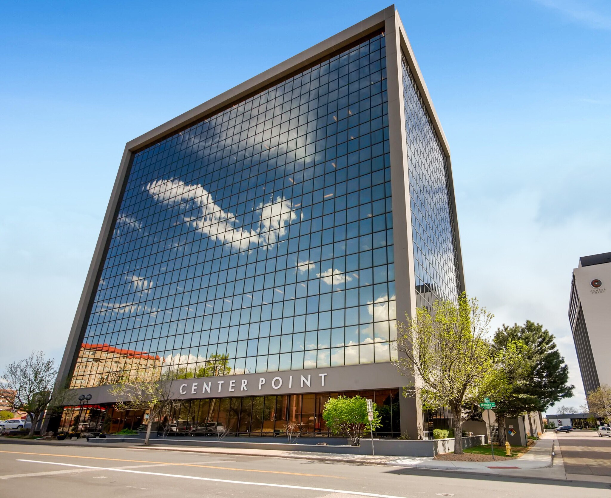 3900 E Mexico Ave, Denver, CO à louer Photo du bâtiment- Image 1 de 12