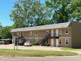 Plus de détails pour 1301 Pine St, Texarkana, TX - Multi-résidentiel à vendre