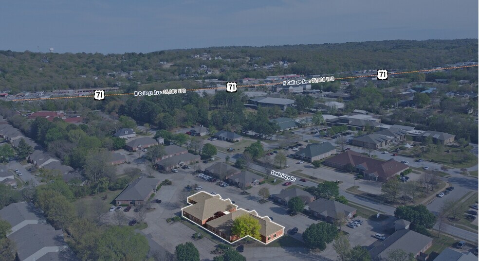 60 W Sunbridge Dr, Fayetteville, AR à louer - Photo du bâtiment - Image 3 de 11